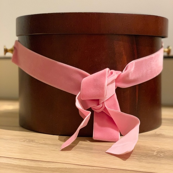 Vintage Western Germany Mahogany hat box - Picture 2 of 14